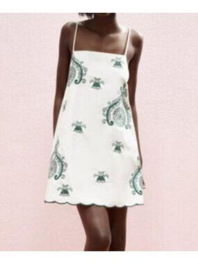 Zara Mini Dress White Sleeveless Embroidered  Green Floral Pattern M 100%cotto